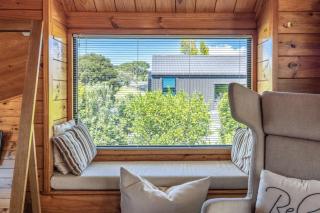 Hartlock in Onetangi - 2