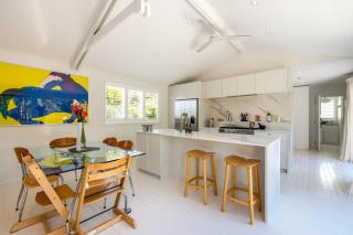 Tahatai Cottage - - 8