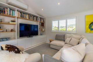 Tahatai Cottage - - 3