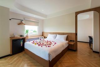 The Moment Hotel - 0