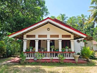 Golden Bell Villa - Tangalle - 0