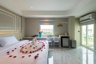 The Moment Hotel - 1