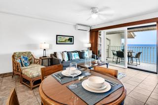 Ocean Echoes: Kona’s Oceanfront Family Oasis - Kailua-Kona - 5