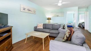 Charm and Comfort in this Ground floor unit with water views! Welsby Pde, Bongaree - Bongaree - 8