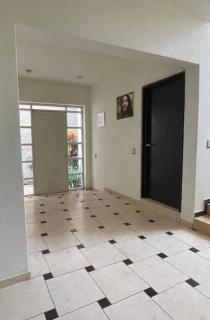 Hermosa casa y muy amplia por el ITESO en Zapopan - Guadalajara - 0