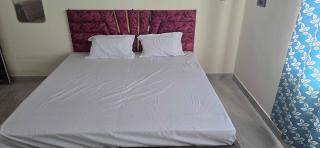 Hotel O Diamond and marriage lawn - Prayagraj - 2
