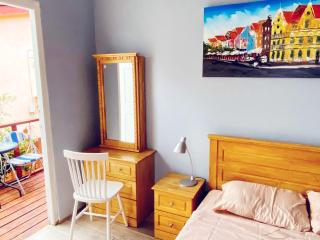 Colorful & Charming close to Curacao's Beaches - 2