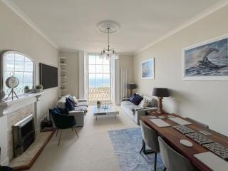 Admirals Lookout - Ilfracombe - 9