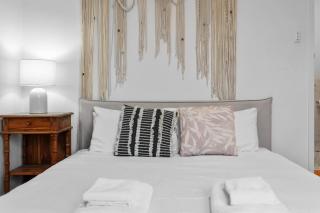 Seaside Escape 2BR Unit Steps to Henley Beach - 8