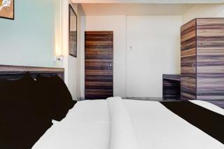 Super Townhouse Ambegaon Road Katraj Formerly White Castle - Pune - 1
