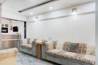 Super Townhouse Ambegaon Road Katraj Formerly White Castle - Pune - 6