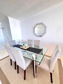 Chevron Renaissance Level 32 3BR 2B Ocean Views - Gold Coast - 5