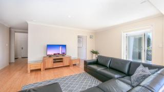 Sky Quay 8 Penthouse in the heart of town - 2