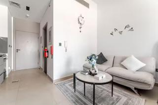 Studio I MAG 980 I Just Opened - 5