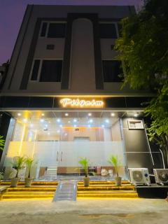 Hotel Pilgrim walking distance From Golden Temple - 5