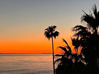 Beachfront 2 Bedroom House Beautifully revovated - Sitio de Calahonda - 0