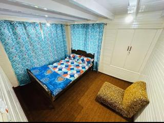 Gypsys Hostel - 8