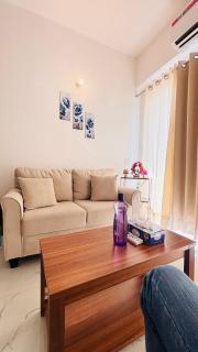 Modern & stylish 1bhk near expo mart - 1
