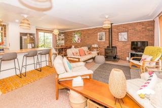 Wattle Haven - Sandy Point - 5