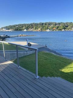 Rett i sjøkanten - 8