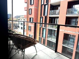 Luxury City Edge Living - Pool, Gym, Free Parking - Melbourne - 8