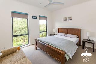 37 Oceanview Pde - Stay 5 Nights PAY 4 - Jan 1-22 - 3