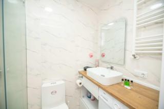 Batumi Studio Steps from the Sea and Mall - Wehost - 2