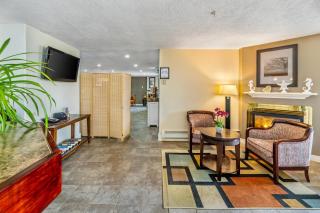 Econo Lodge Inn & Suites High Level - 4