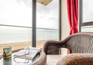 Shore - Hythe - 8