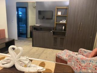 Hotel Golden Palm - 1