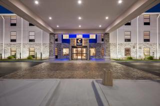 Comfort Inn & Suites River City Decatur - 3
