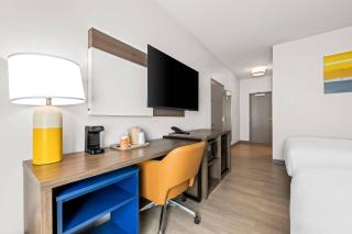 Comfort Inn & Suites River City Decatur - Decatur - 2