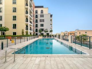 Luxury La Mer 1BR Balcony Sea Views Near City Walk and Mall - 9