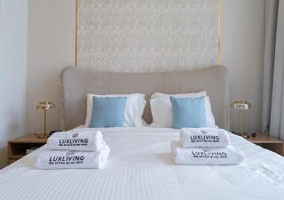 Luxury 1 Bedroom in Azizi Mina - 2