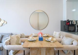 Luxury 1 Bedroom in Azizi Mina - 6