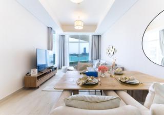 Luxury 1 Bedroom in Azizi Mina - 7