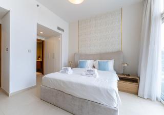 Luxury 1 Bedroom in Azizi Mina - 4