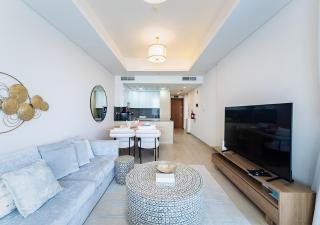 Luxury 1 Bedroom in Azizi Mina - 8