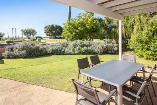 Beach Front Townhouse - 5