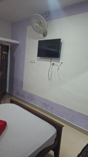 sNOWFALL RESIDENCy - 6