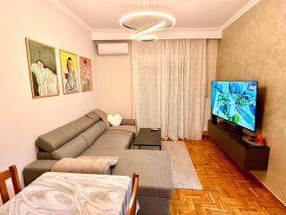Charming 2BR condo near Fleming Subway - 3
