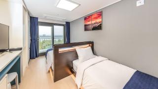 Risen Ocean Park Hotel - Sokcho - 9
