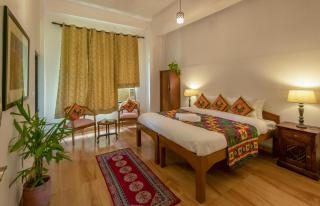 Hostie Tranquil Greens farmhouse near Golf course road Gurgaon - 2