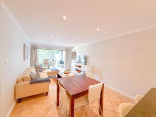 Kloof Gardens: Pool Braai with Lagoon Views - Knysna - 7