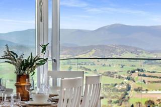 Skyline Views Yarra Valley's Elevated Escape - Yarra Glen - 1