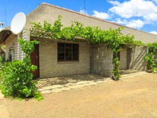 WhyNot Restaurant & Guest Lodge - 9