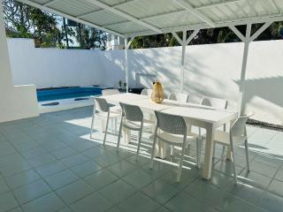 Space for the whole family with Seaview and Pool! - 6