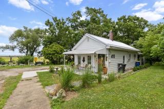 Ashtabula Cottage- Minutes from Covered Bridges & Wineries - Ashtabula - 6
