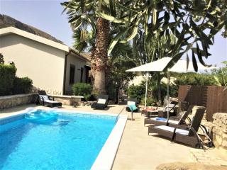 Stunning Villa in Contrada Sarmuci with Pool - 3