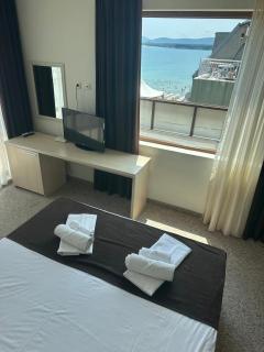 La Piazza Primorsko Rooms & Apartments - 3